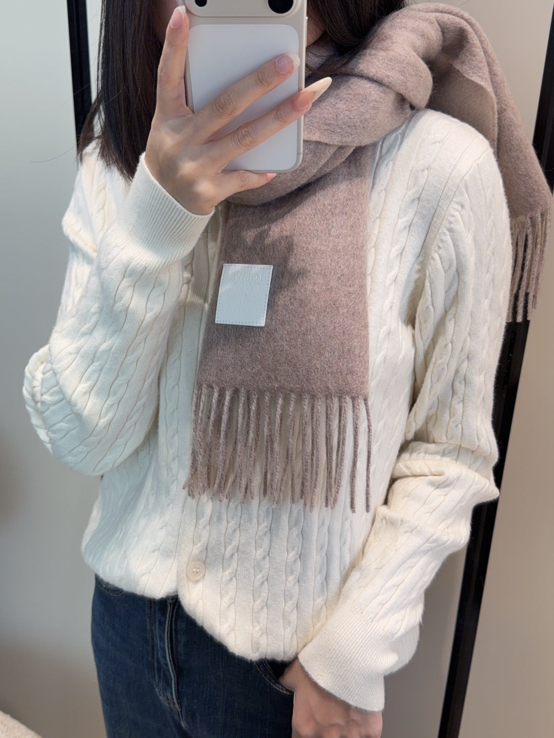 China Replica Loewe Scarf 50usd Only