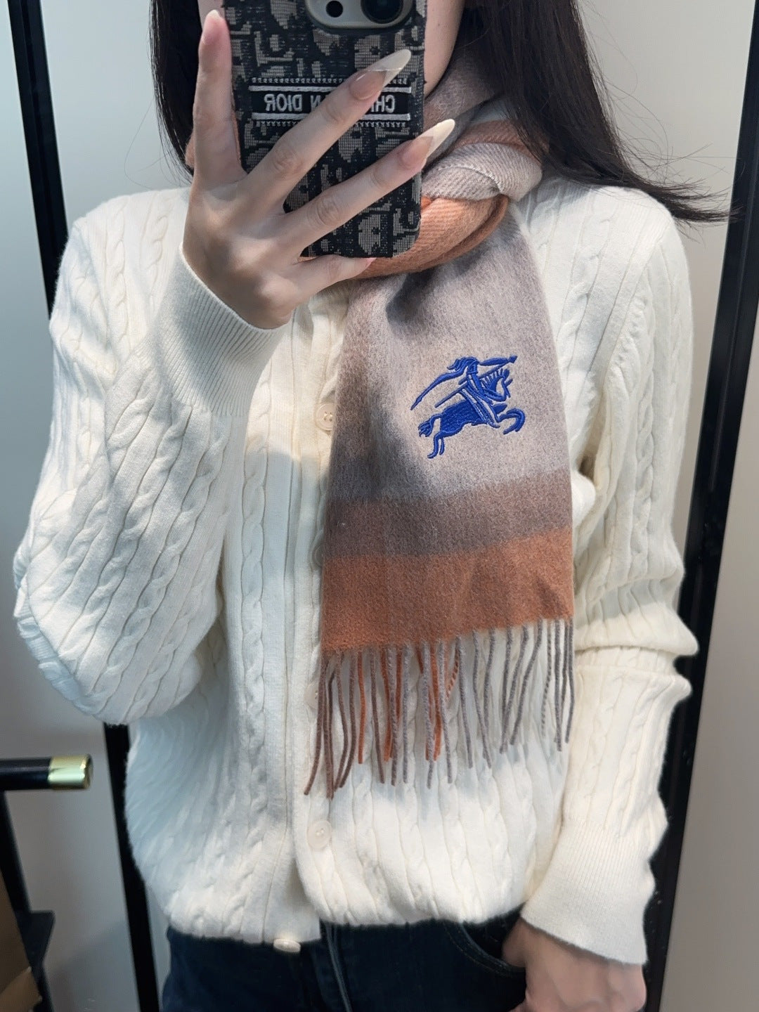 China Replica Burberry Scarf 44usd Only