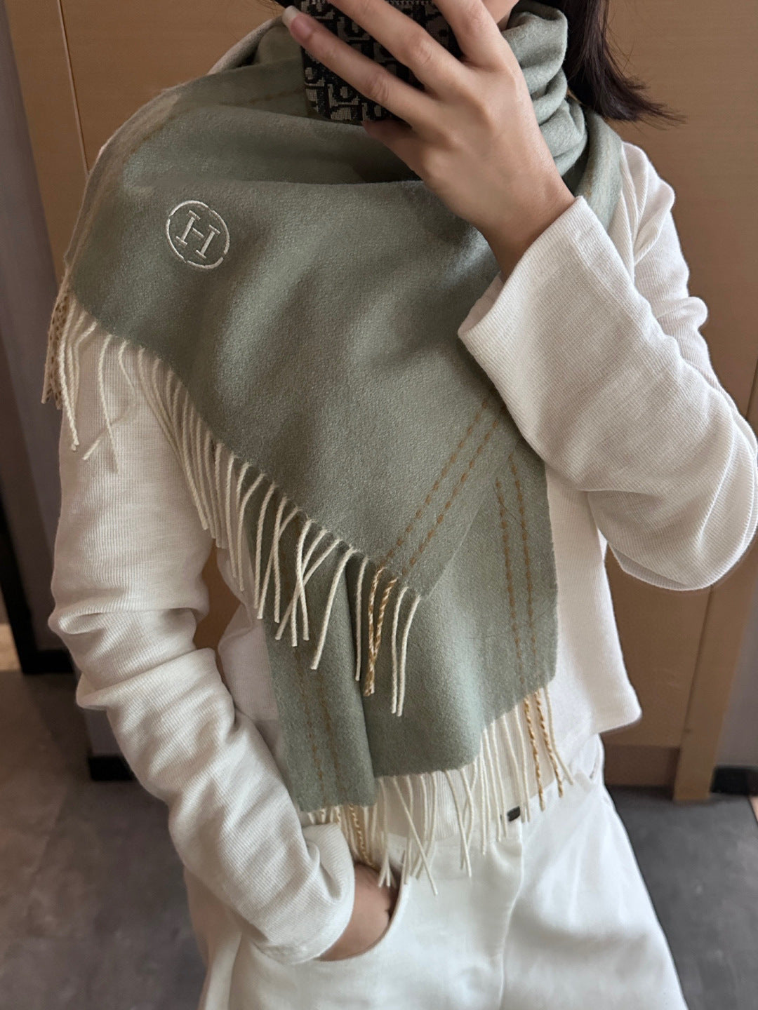 China Replica Hermes Scarf 44usd Only