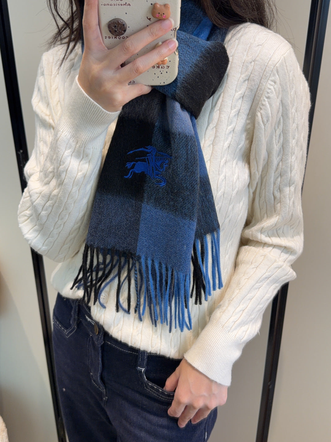 China Replica Burberry Scarf 44usd Only