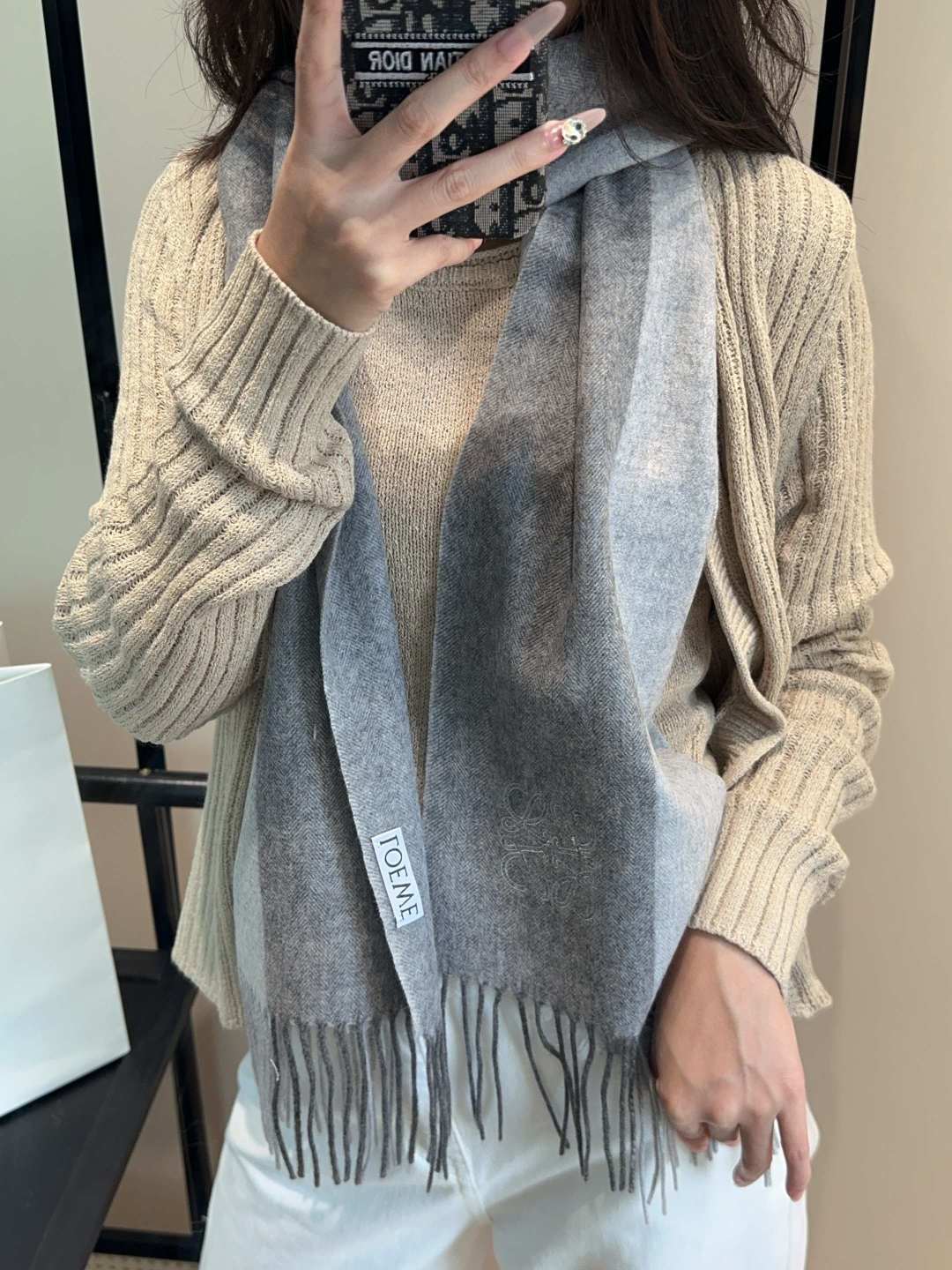 China Replica Loewe Scarf 46usd Only