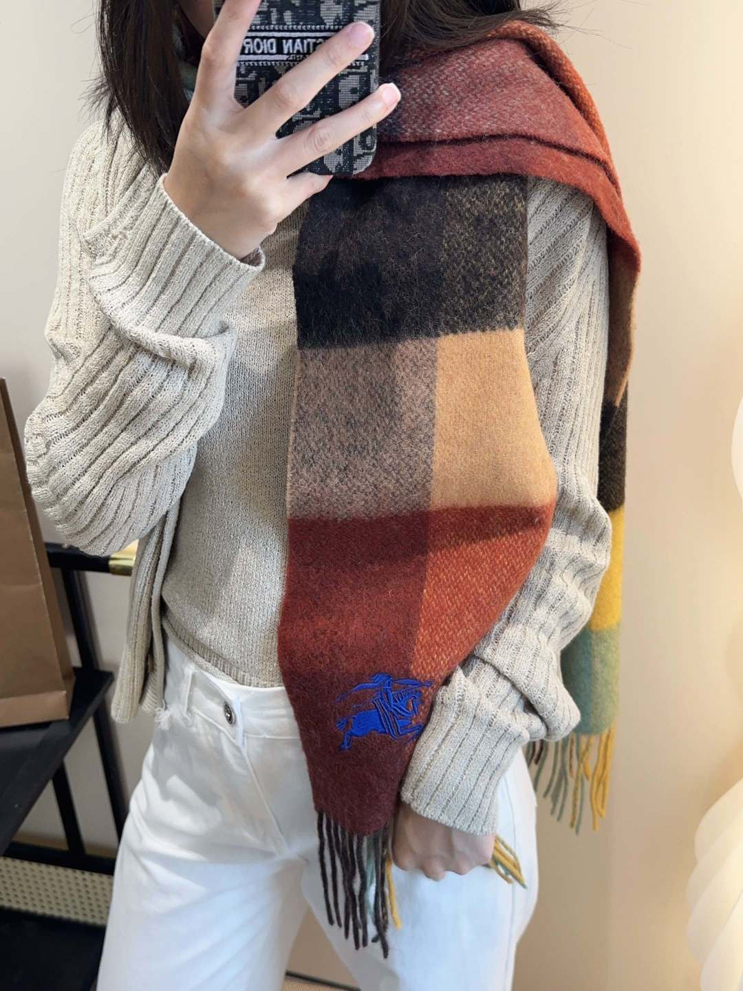 China Replica Burberry Scarf 46usd Only