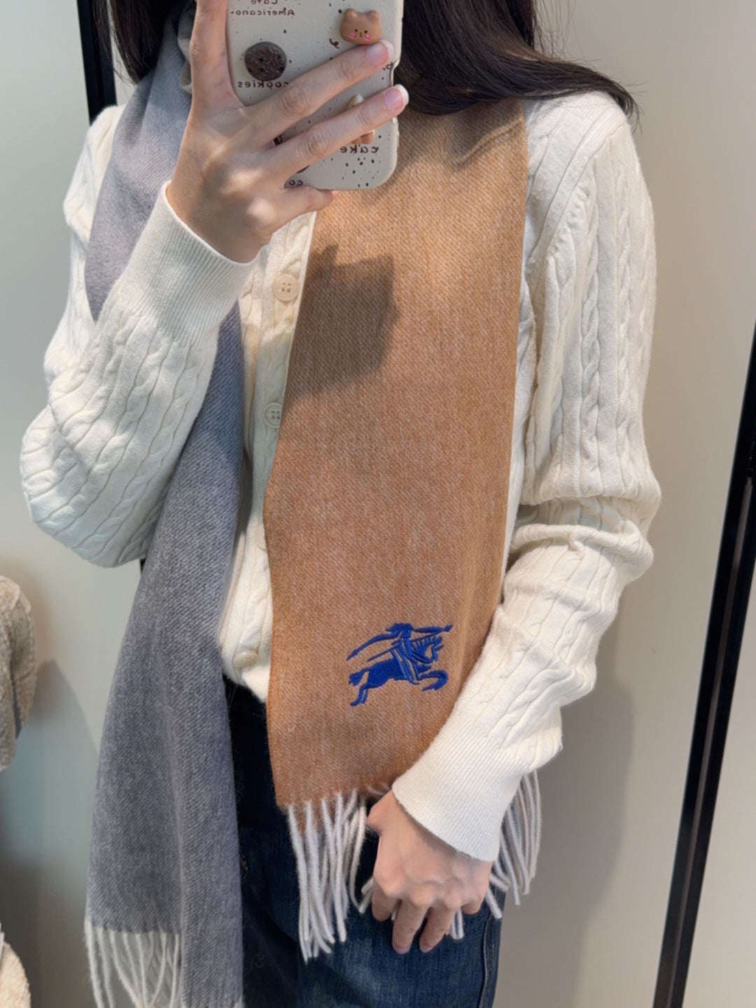 China Replica Burberry Scarf 50usd Only