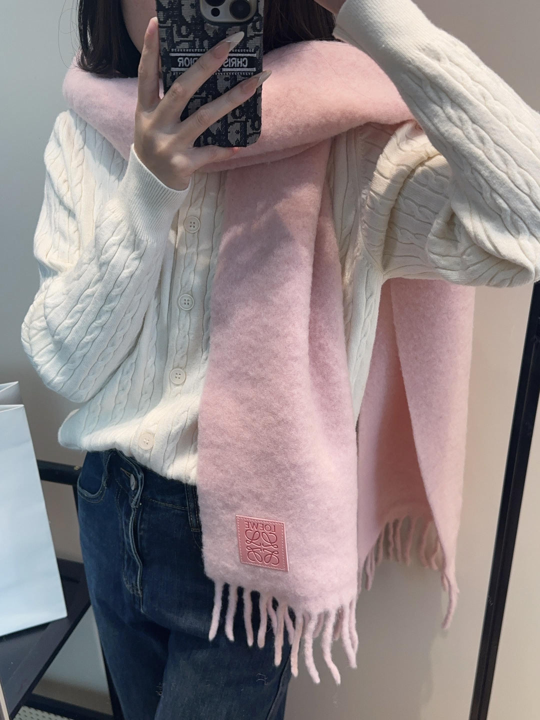China Replica Loewe Scarf 66usd Only