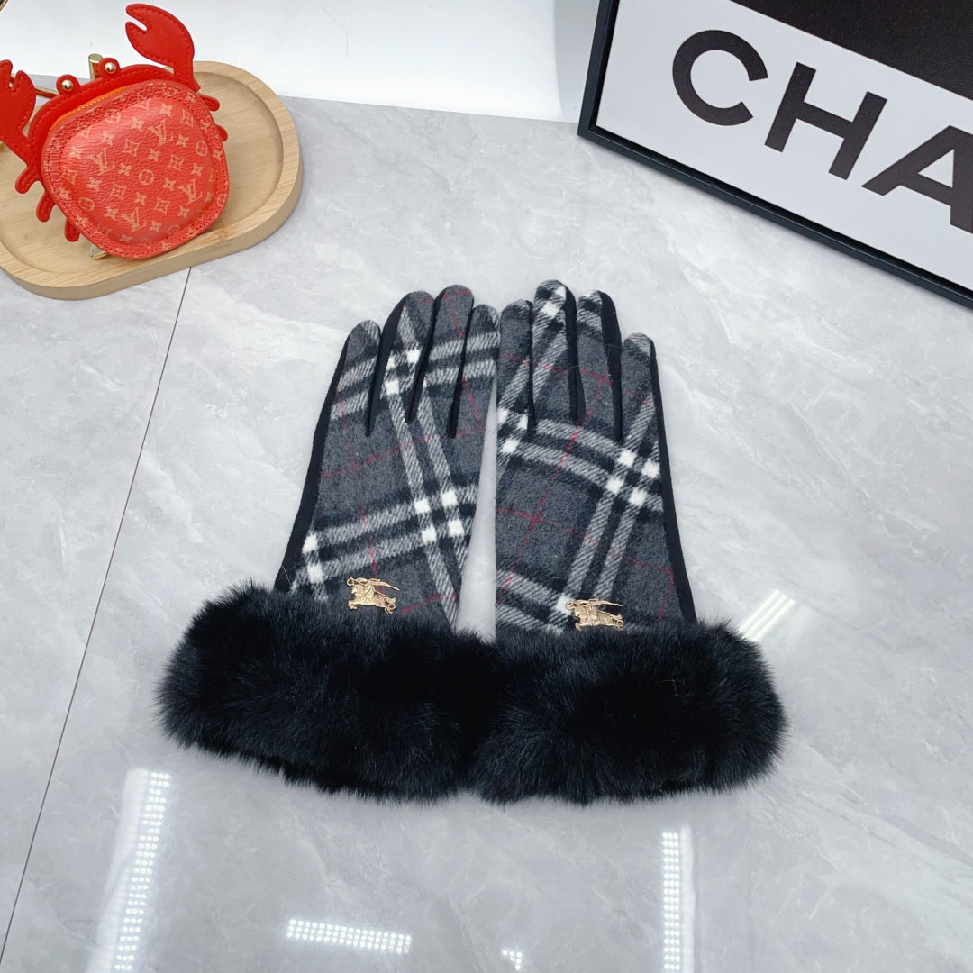China Replica Burberry Hats 28usd Only