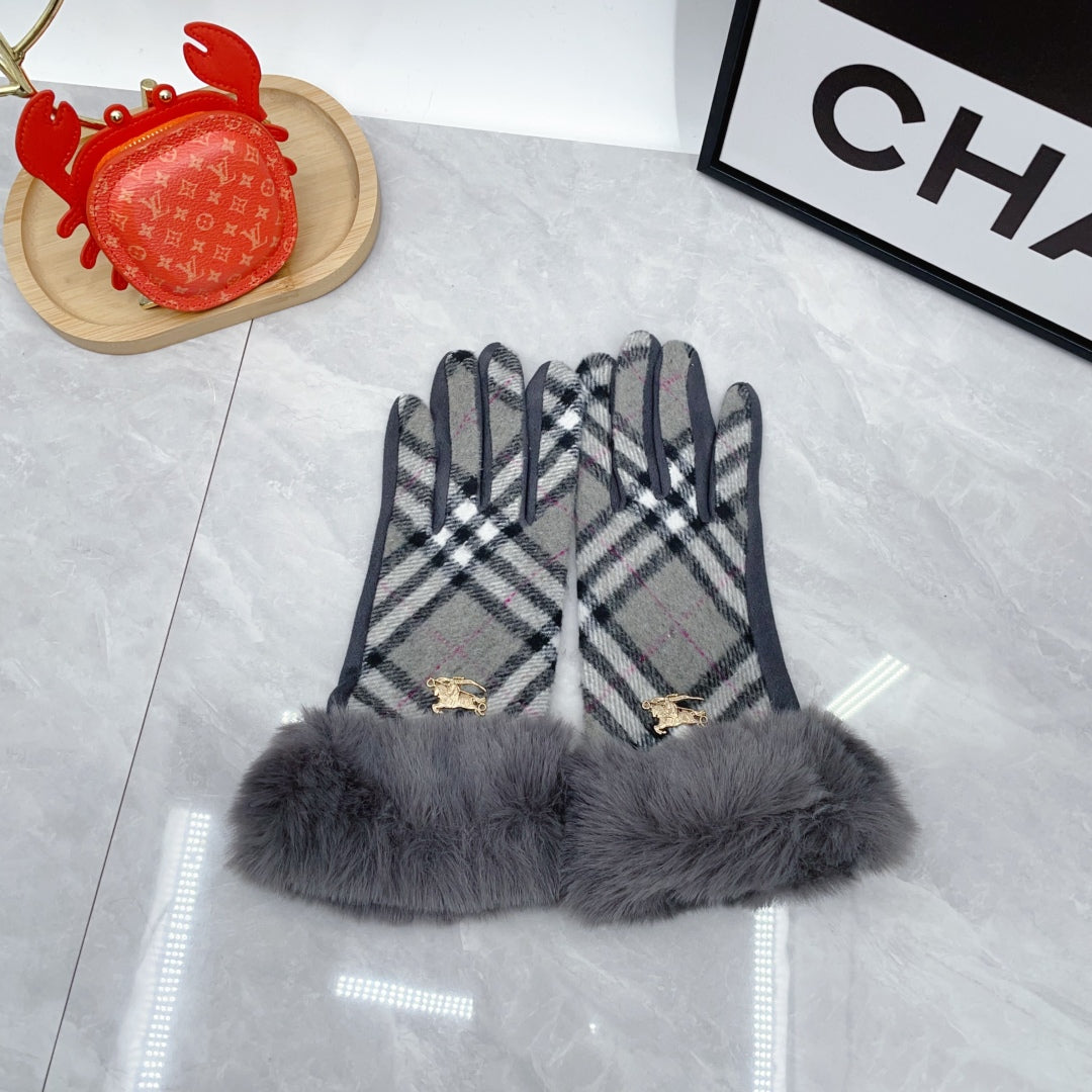 China Replica Burberry Hats 28usd Only