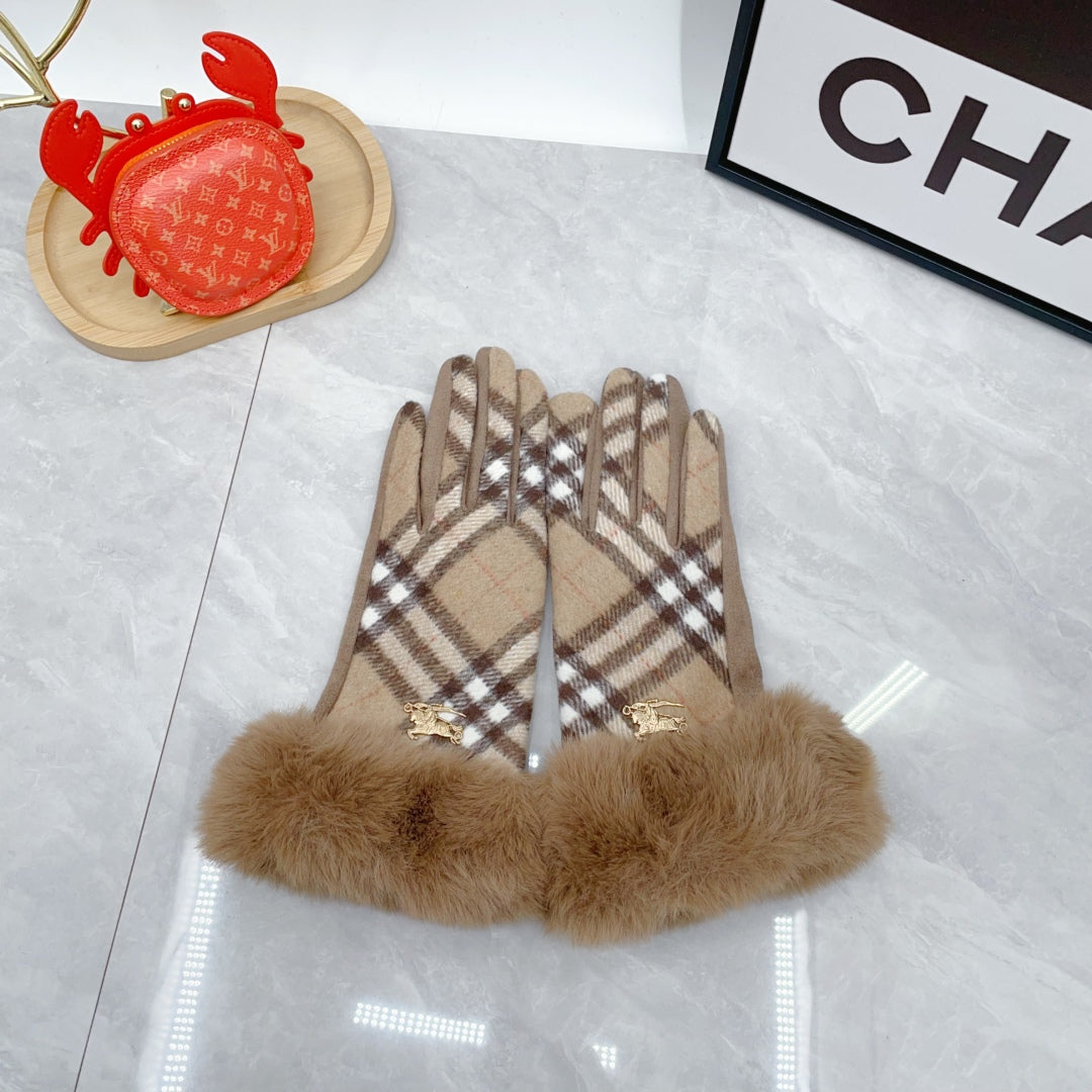 China Replica Burberry Hats 28usd Only