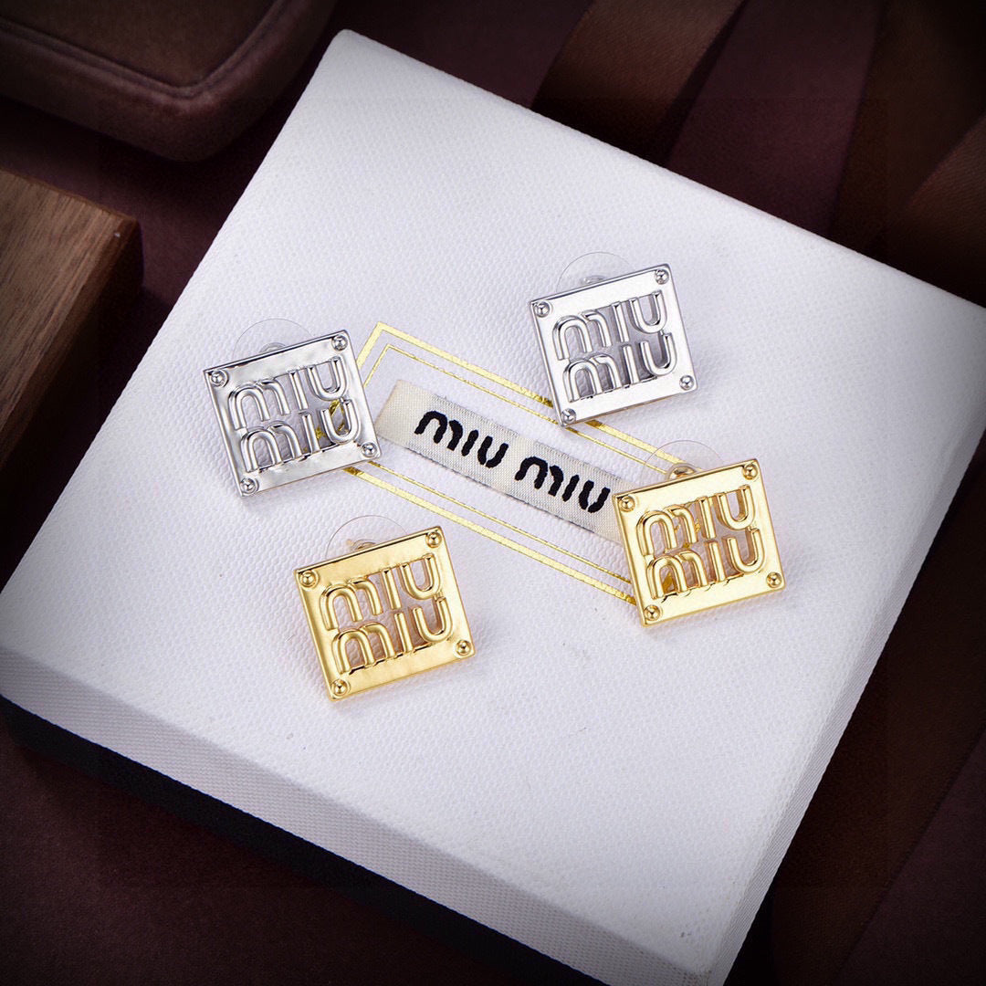 China Replica Miumiu Necklaces 24usd Only