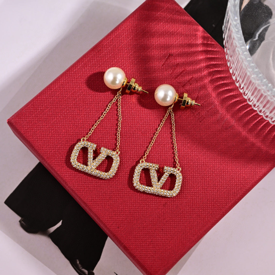 China Replica Valentino Earrings 30usd Only