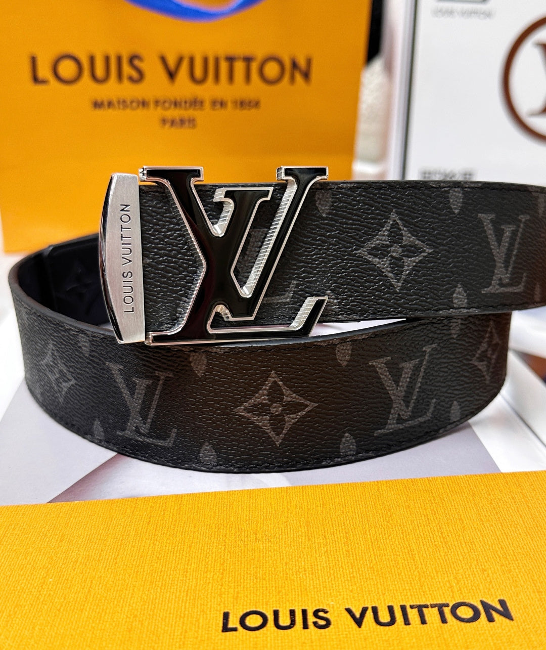 China Replica LV Belts 52usd Only