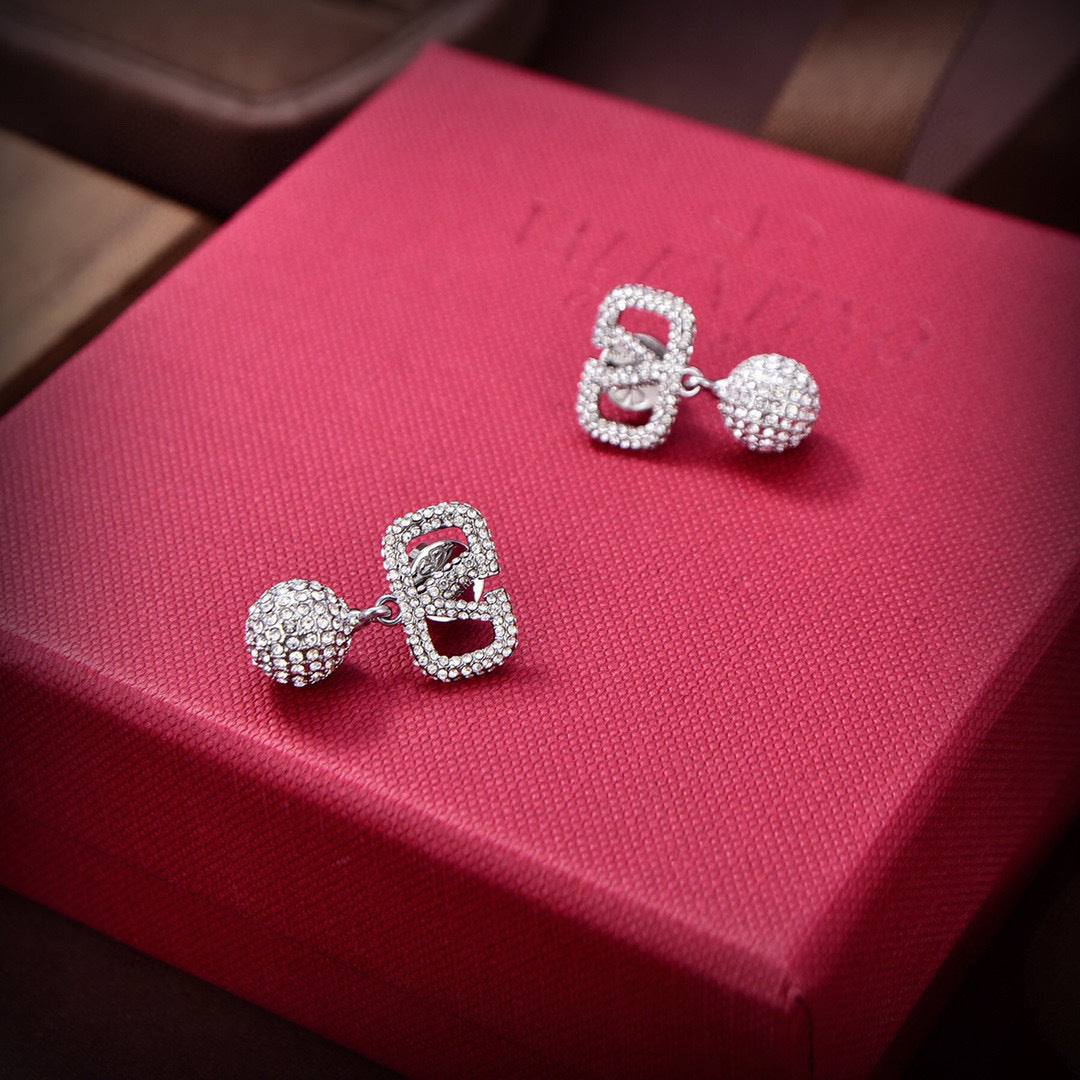 China Replica Valentino Earrings 30usd Only