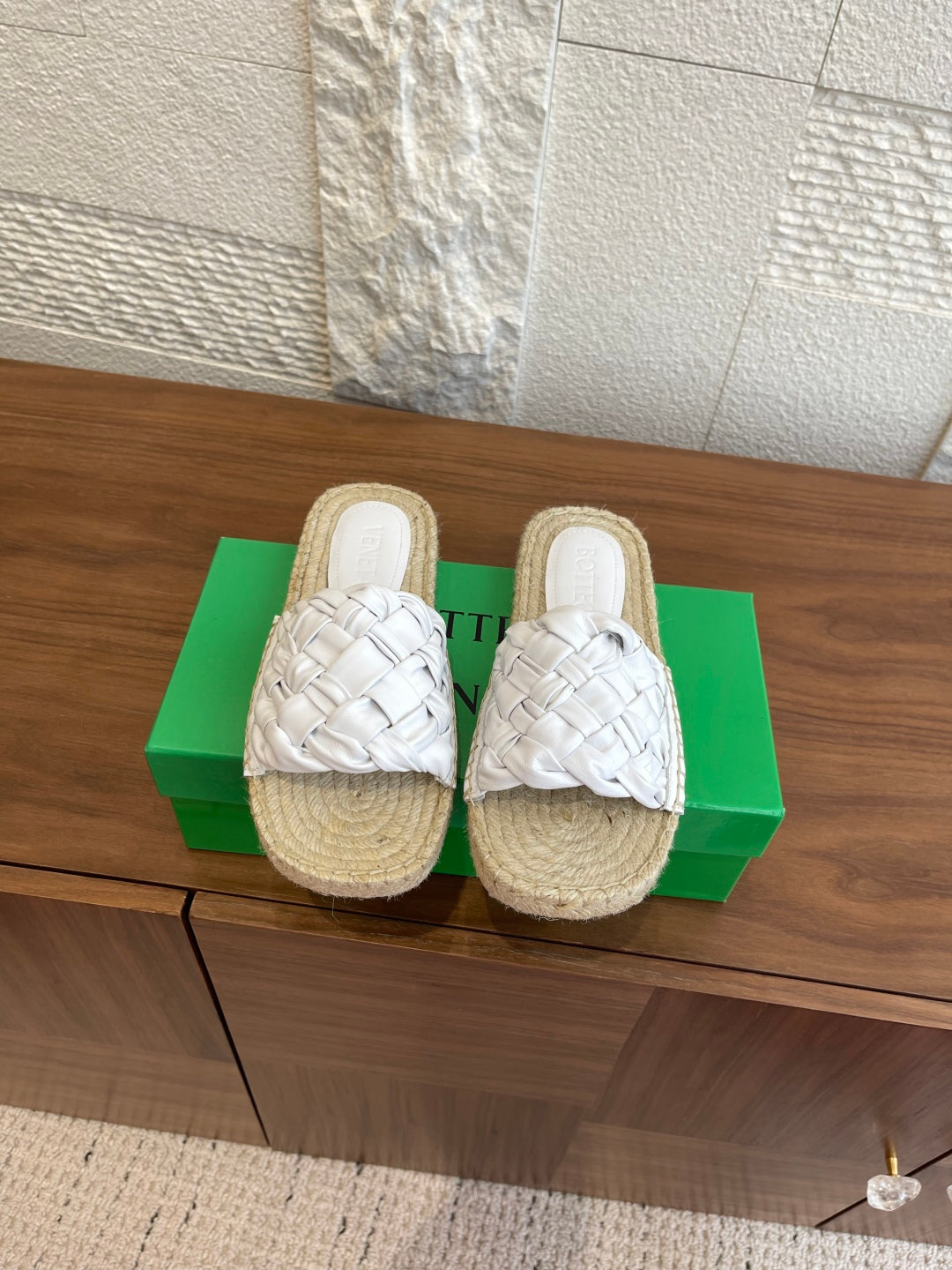 China Replica Bottega Veneta Women Shoes 102usd Only