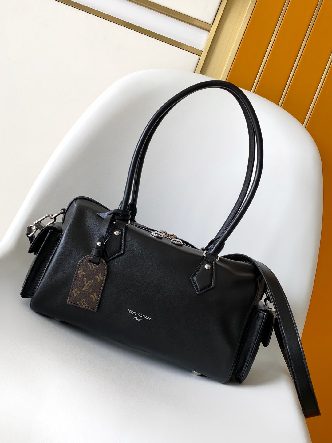 China Replica LV Handbags 156usd Only