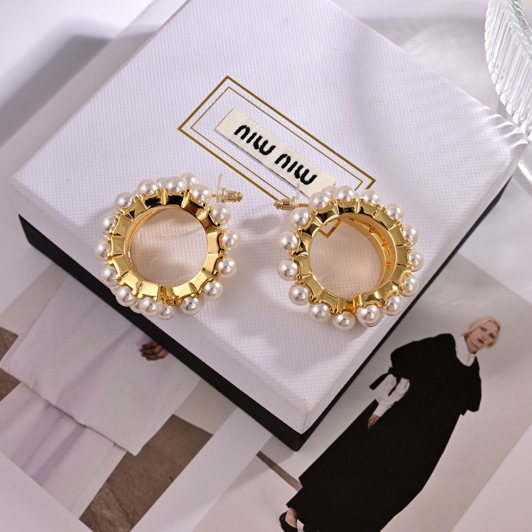 China Replica Miumiu Earrings 30usd Only