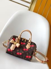 China Replica LV Handbags 129usd Only