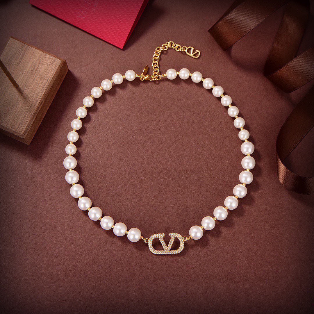 China Replica Valentino Necklaces 33usd Only
