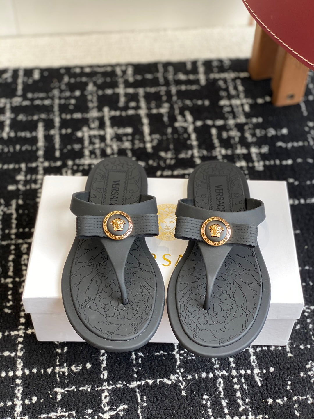 China Replica Versace Women Shoes 56usd Only