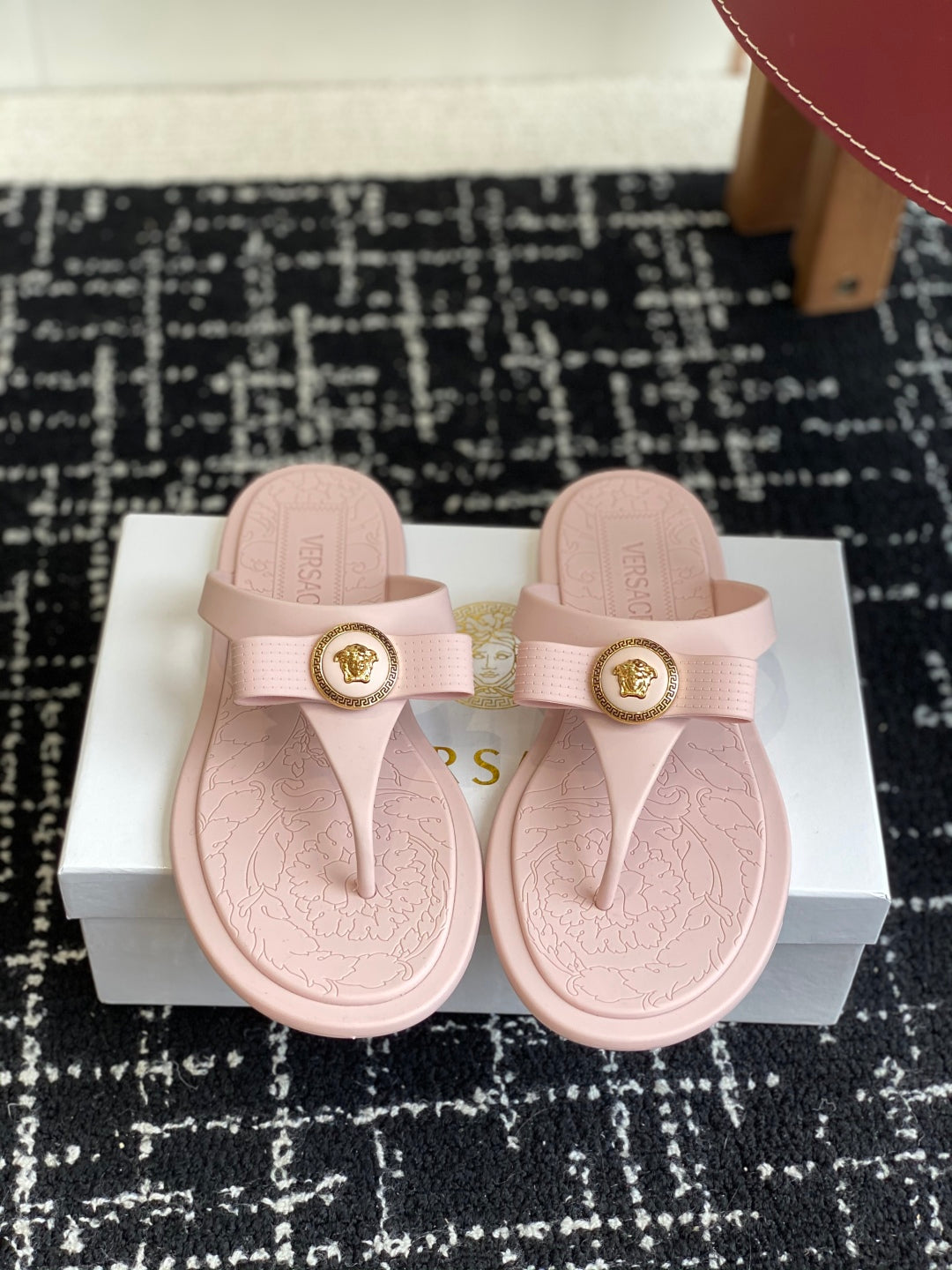 China Replica Versace Women Shoes 56usd Only