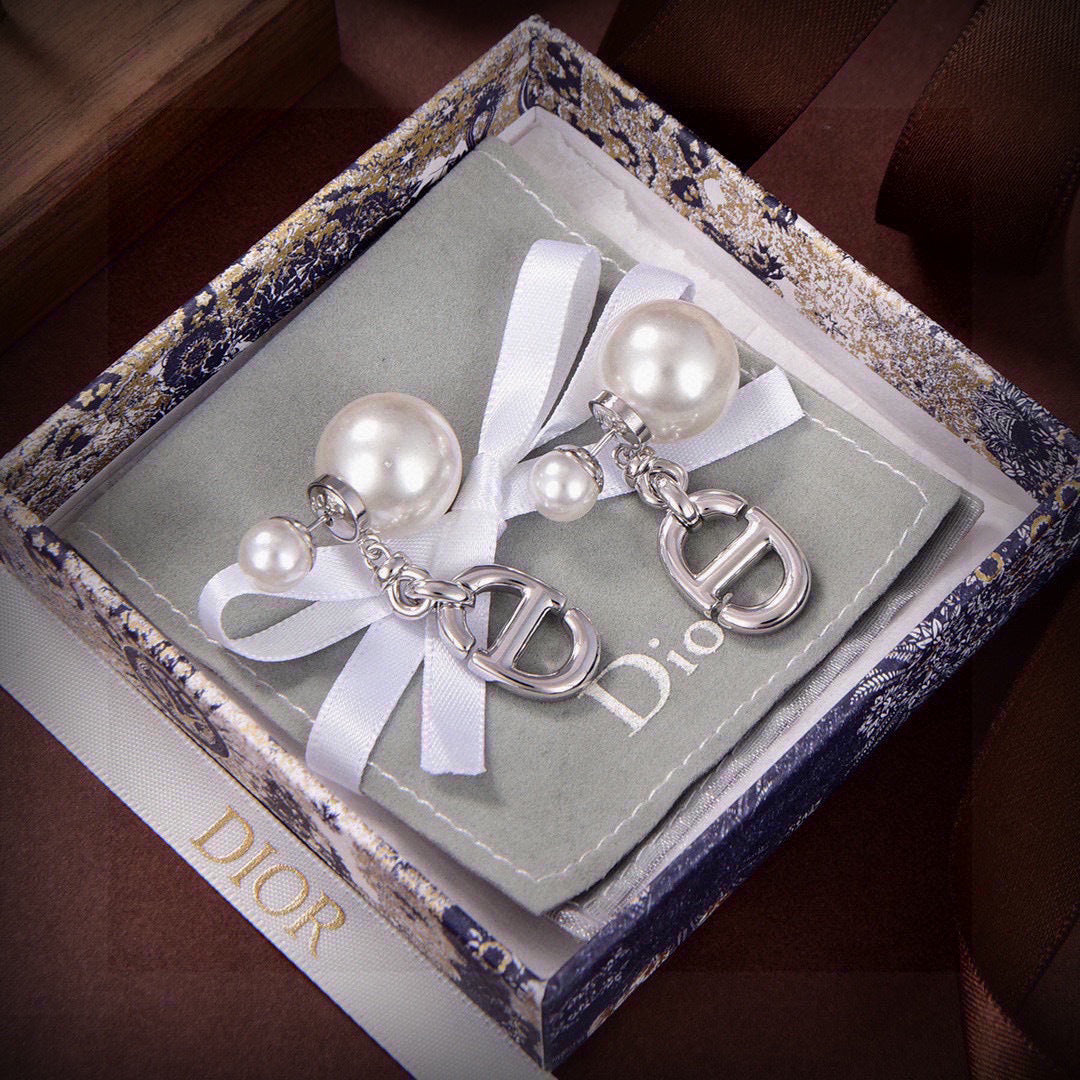 China Replica Dior Earrings 25usd Only