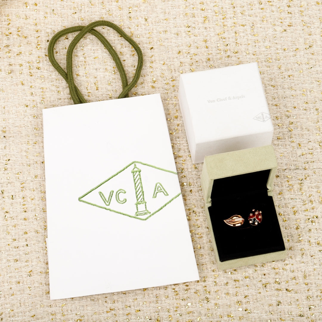 China Replica Van Cleef Arpels Rings 90usd Only