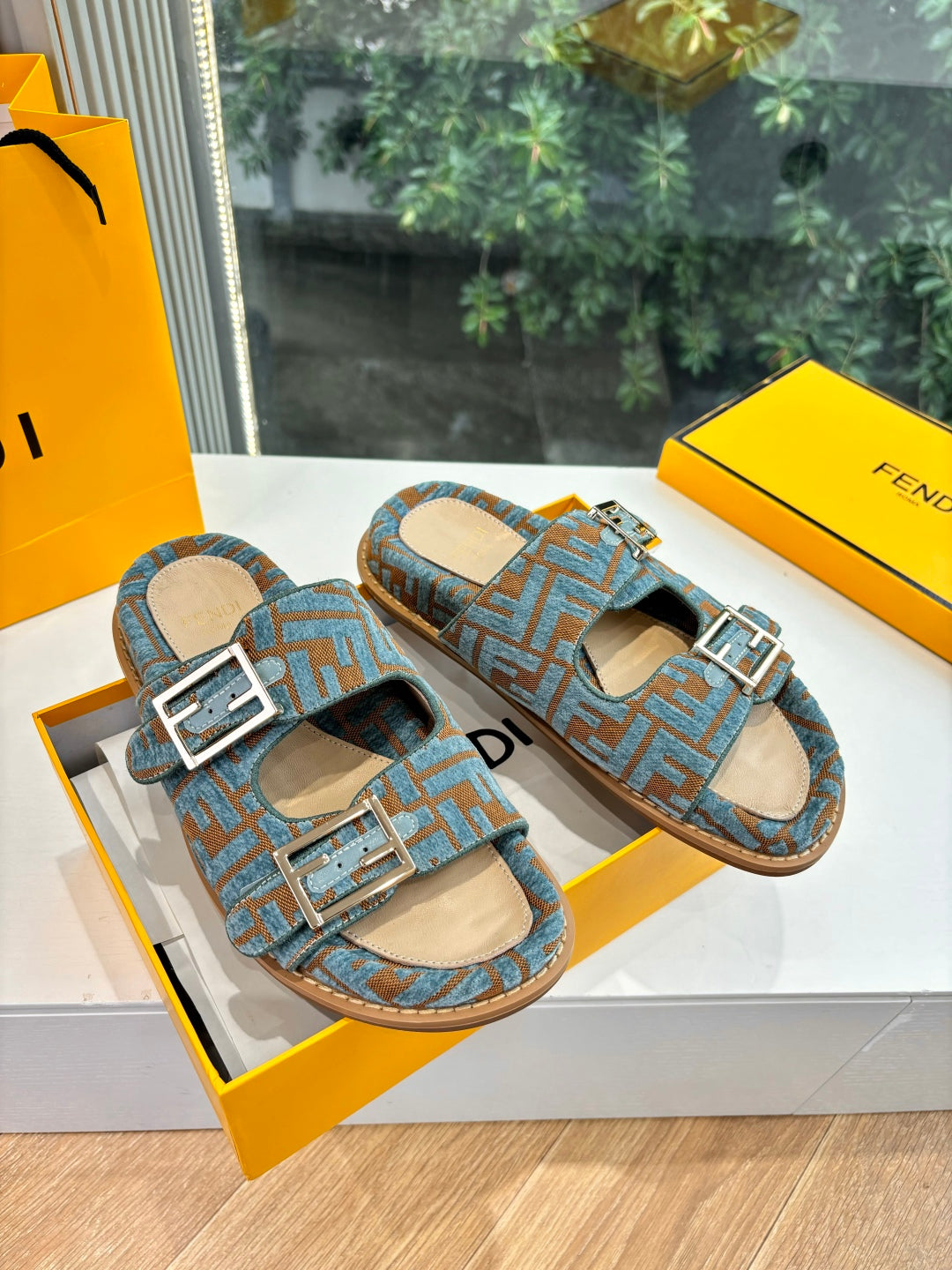 China Replica Fendi Women Shoes 80usd Only