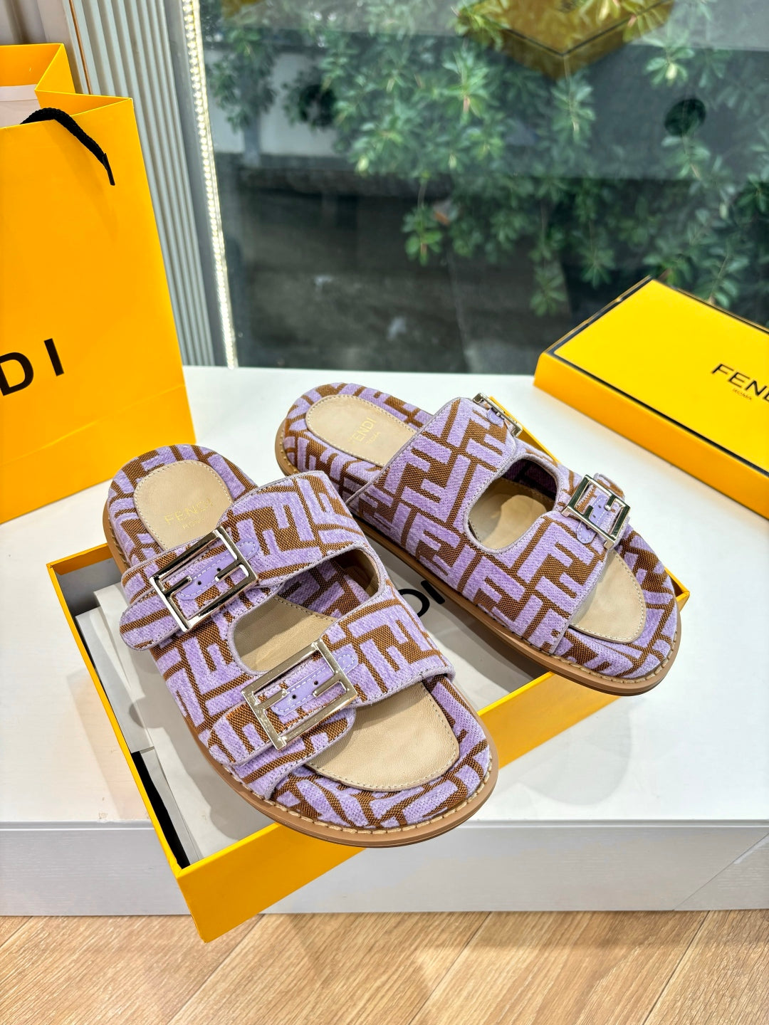 China Replica Fendi Women Shoes 80usd Only