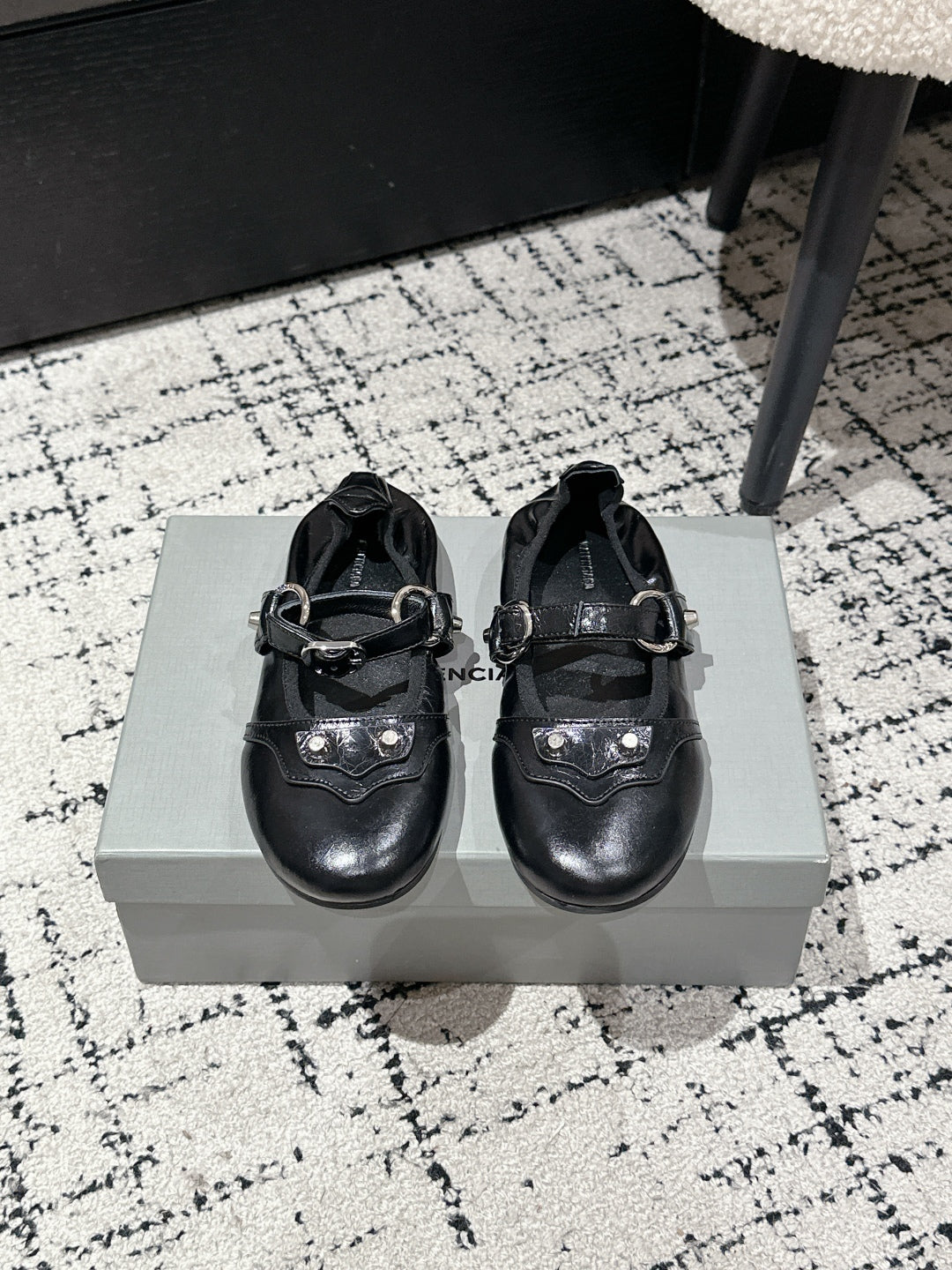 China Replica Balenciaga Women Shoes 91usd Only