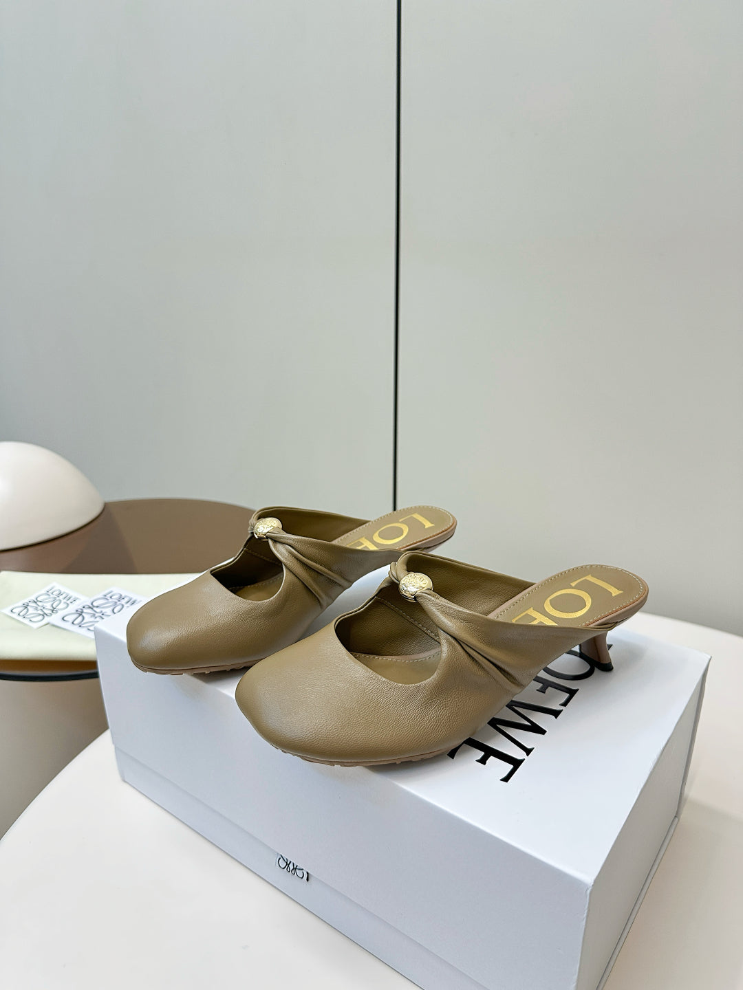 China Replica Loewe Women Shoes 88usd Only