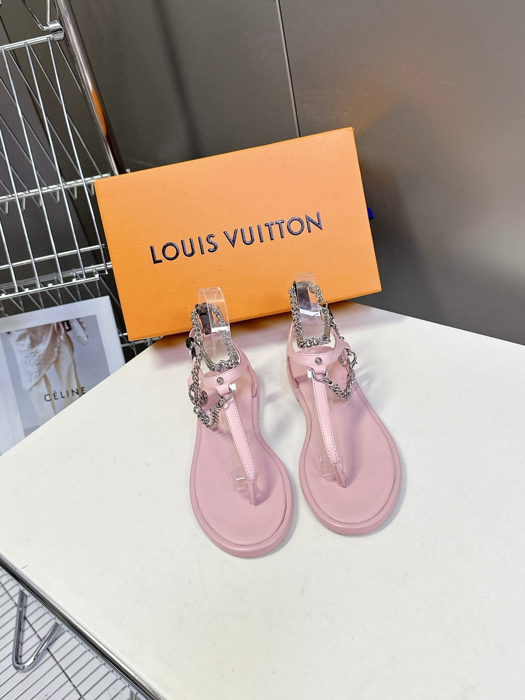 China Replica LV Women Shoes 108usd Only
