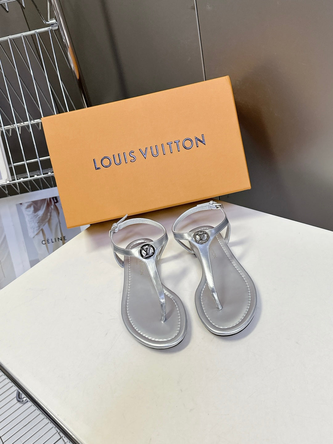 China Replica LV Women Shoes 102usd Only