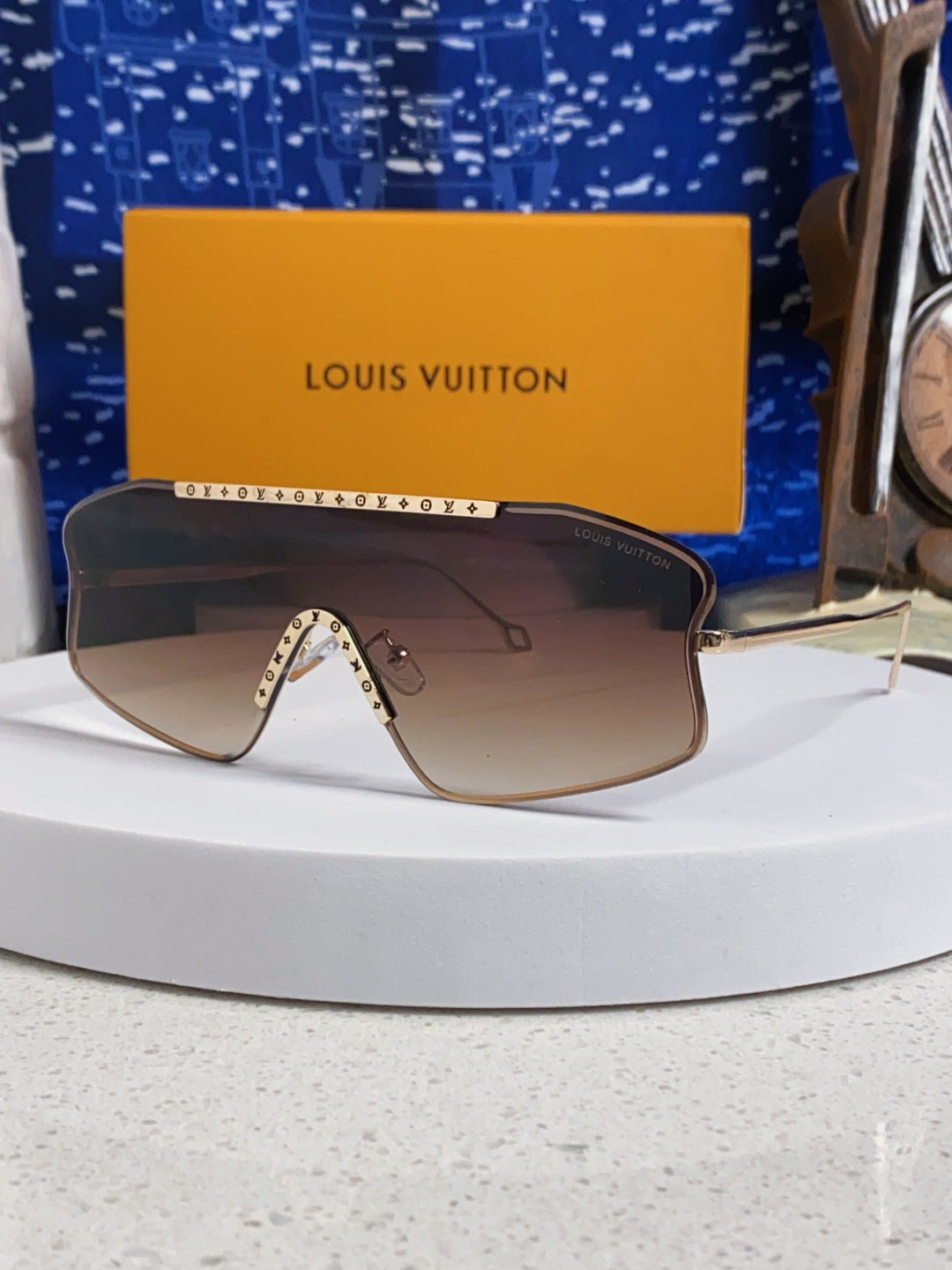 China Replica LV Sunglasses 32usd Only