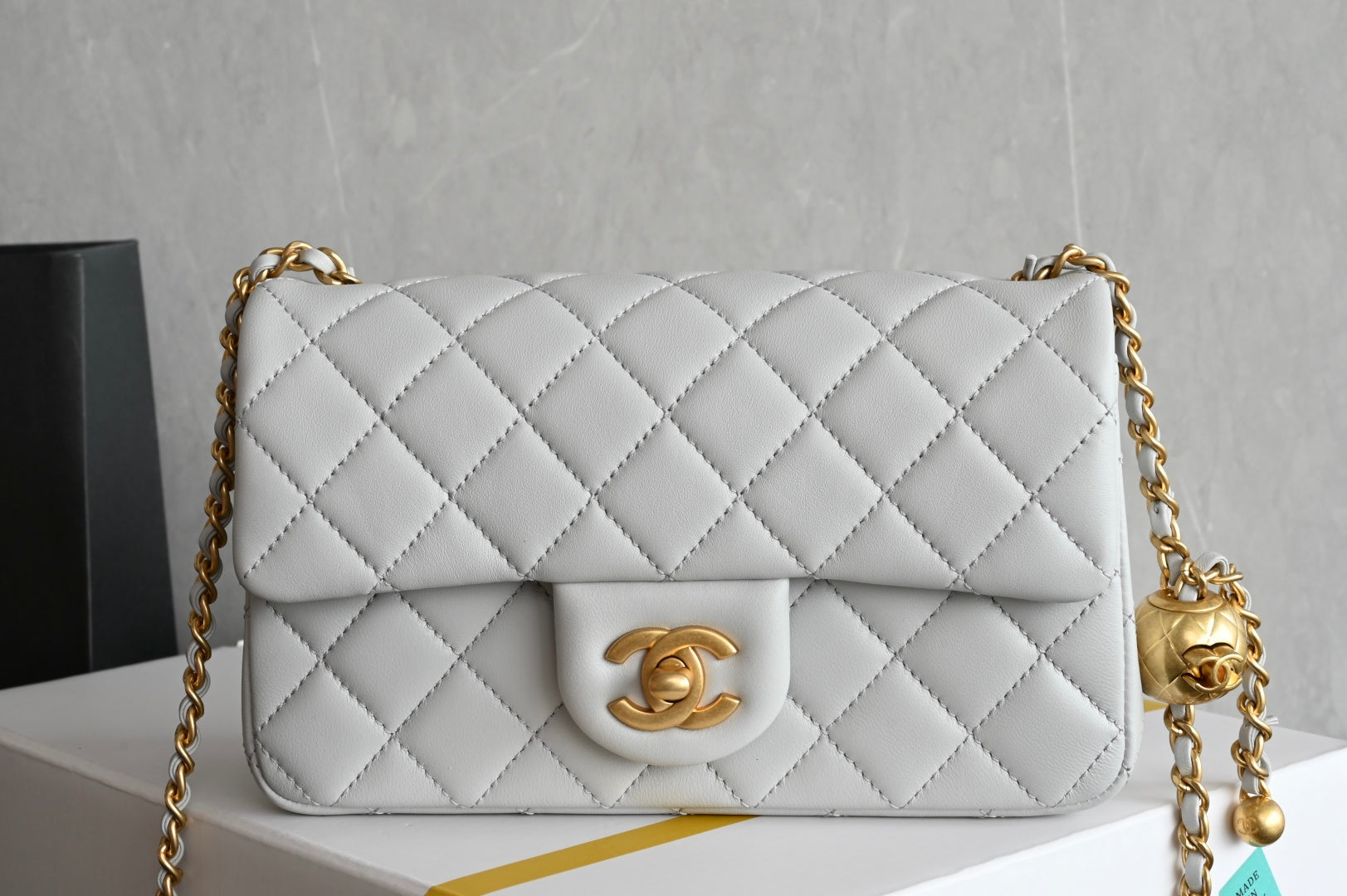 China Replica Chanel Handbags 354usd Only