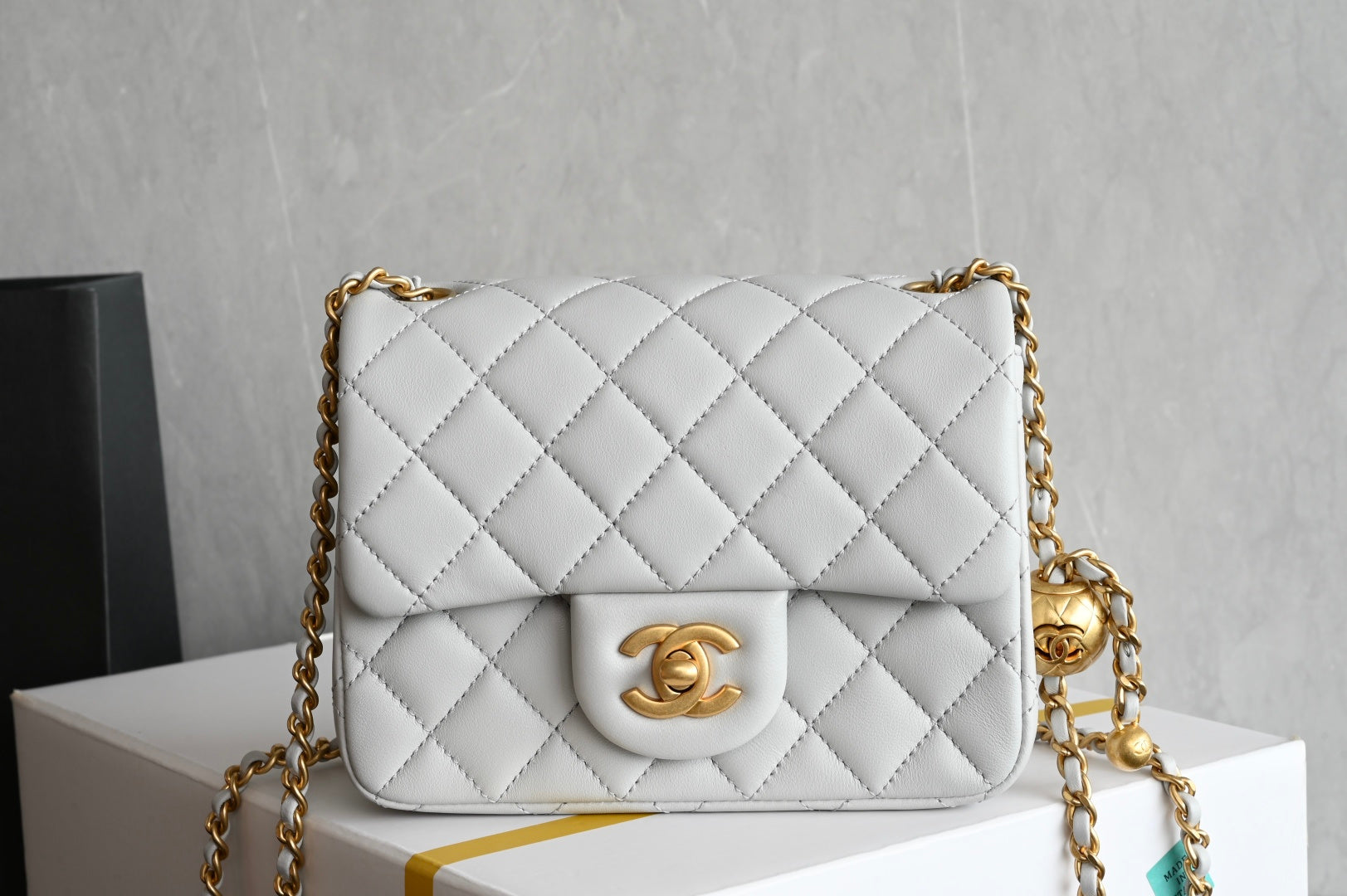 China Replica Chanel Handbags 345usd Only