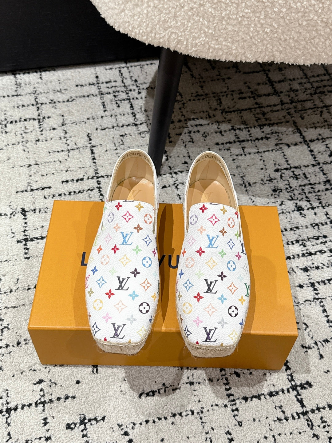 China Replica LV Women Shoes 105usd Only