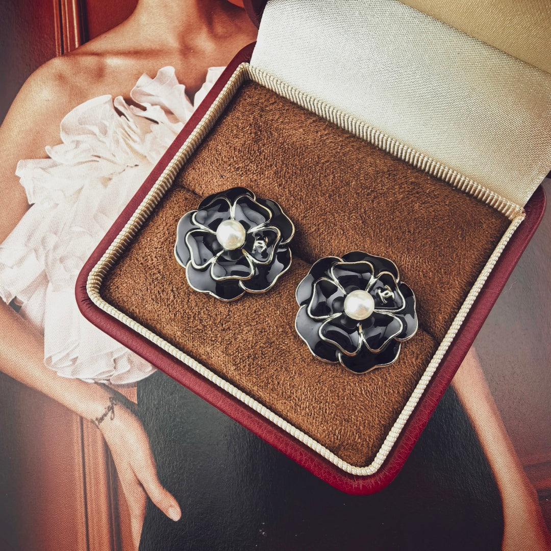 China Replica Chanel Earrings 22usd Only