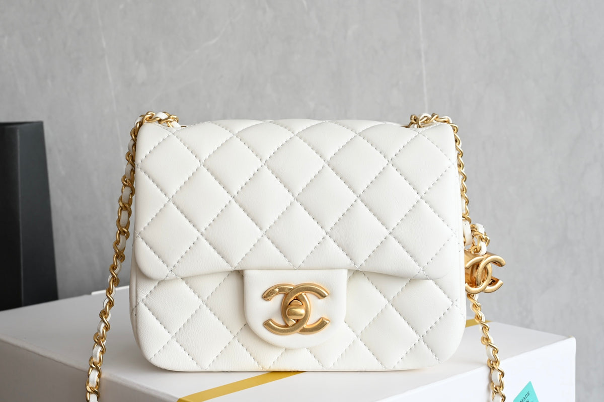 China Replica Chanel Handbags 345usd Only