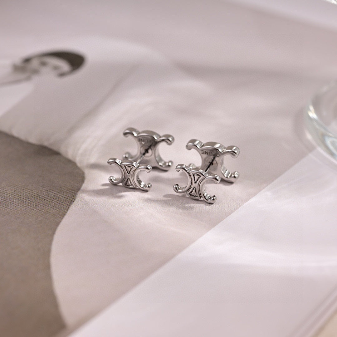 China Replica Celine Earrings 20usd Only