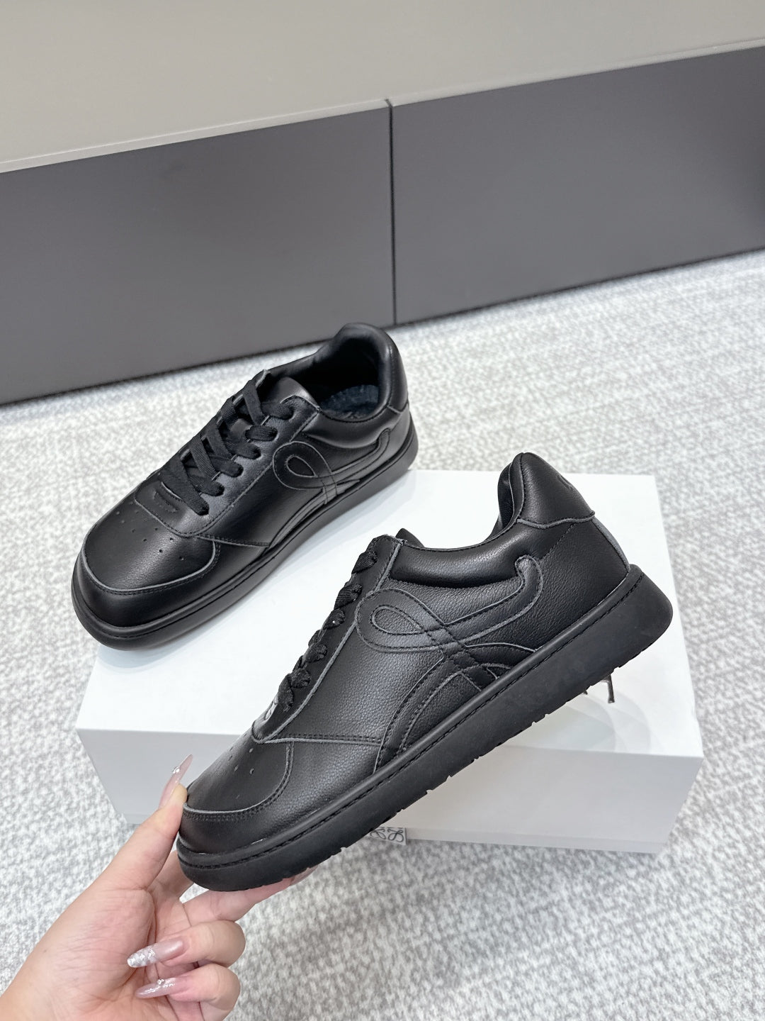 China Replica Loewe Women Shoes 94usd Only