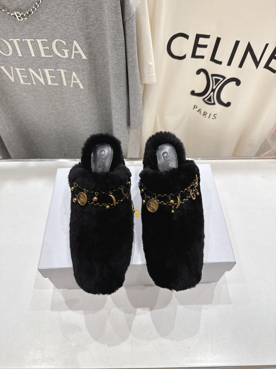 China Replica Loewe Women Shoes 105usd Only