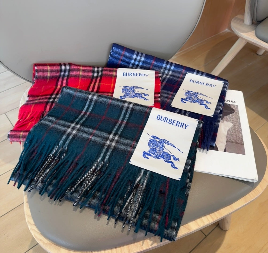 China Replica Burberry Scarf 48usd Only