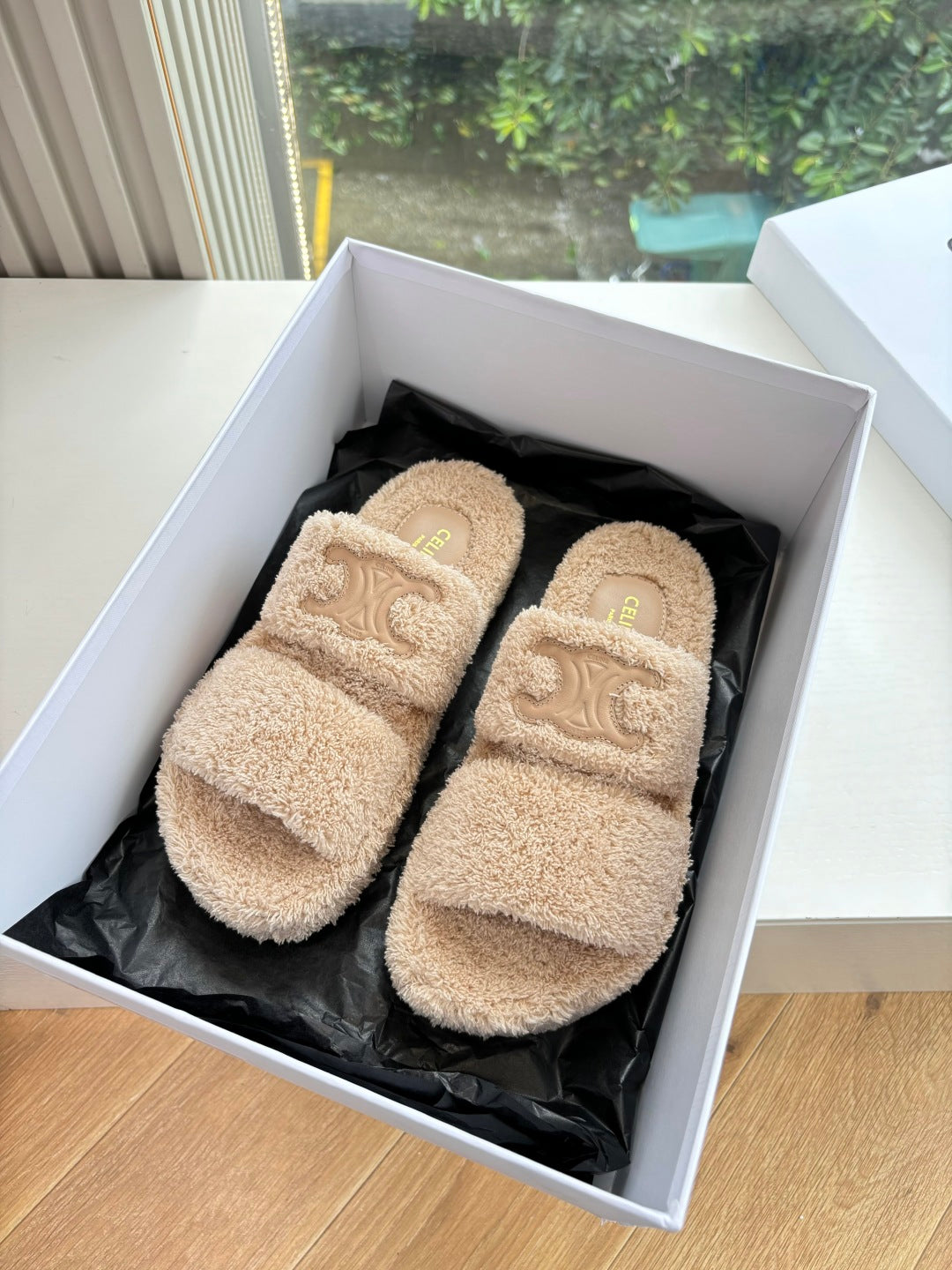 China Replica Celine Women Shoes 84usd Only