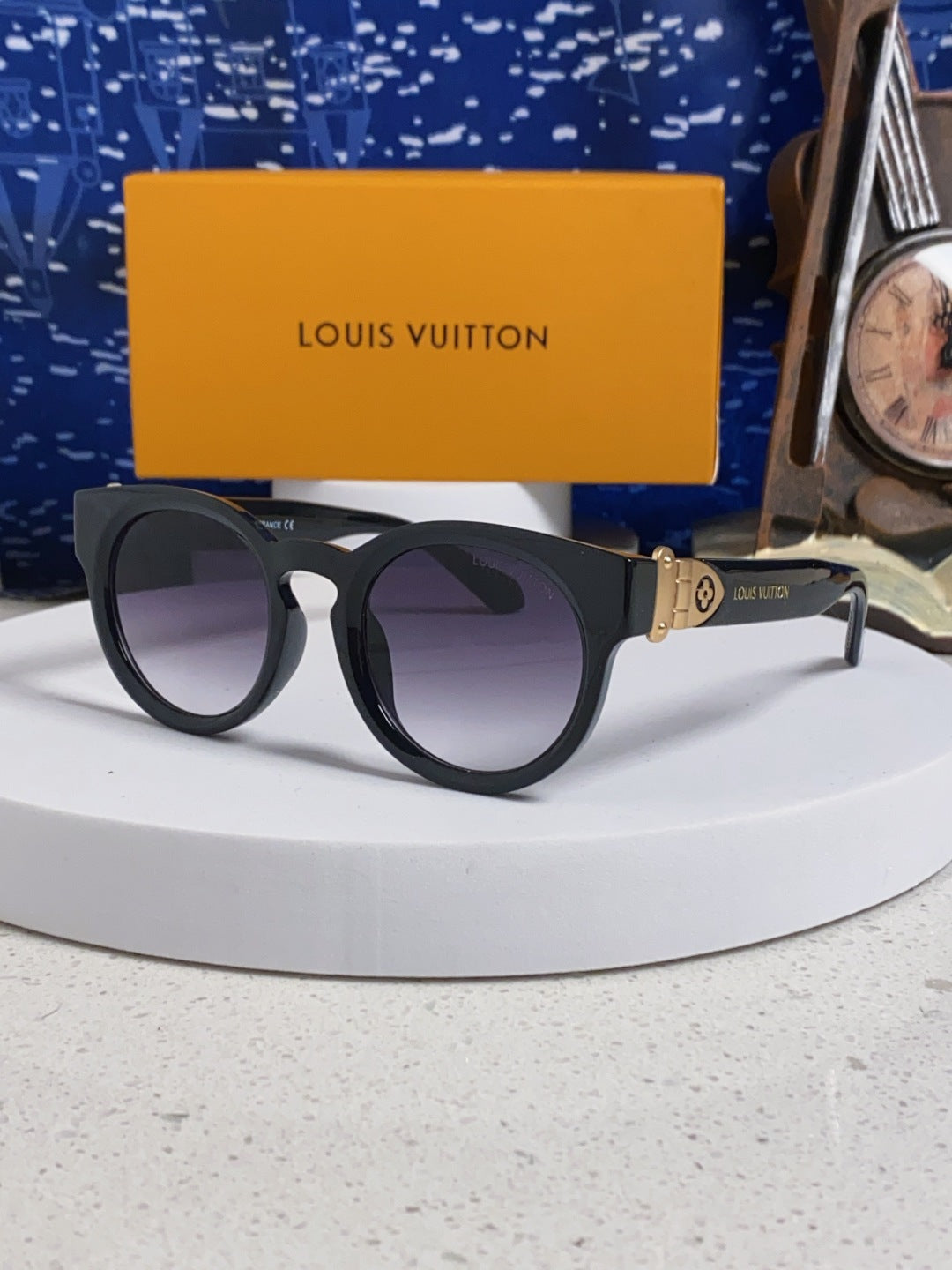 China Replica LV Sunglasses 32usd Only