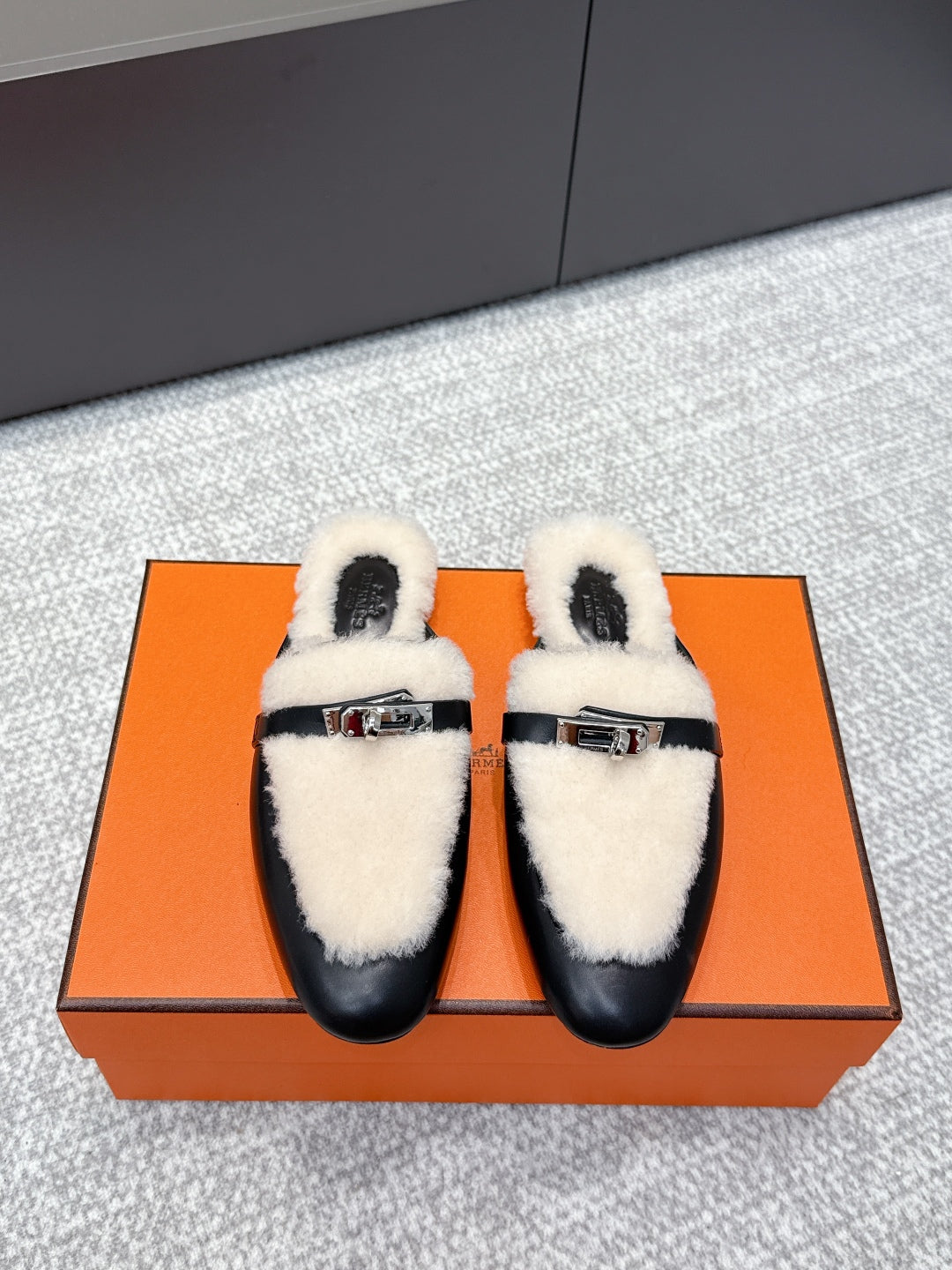 China Replica Hermes Women Shoes 130usd Only