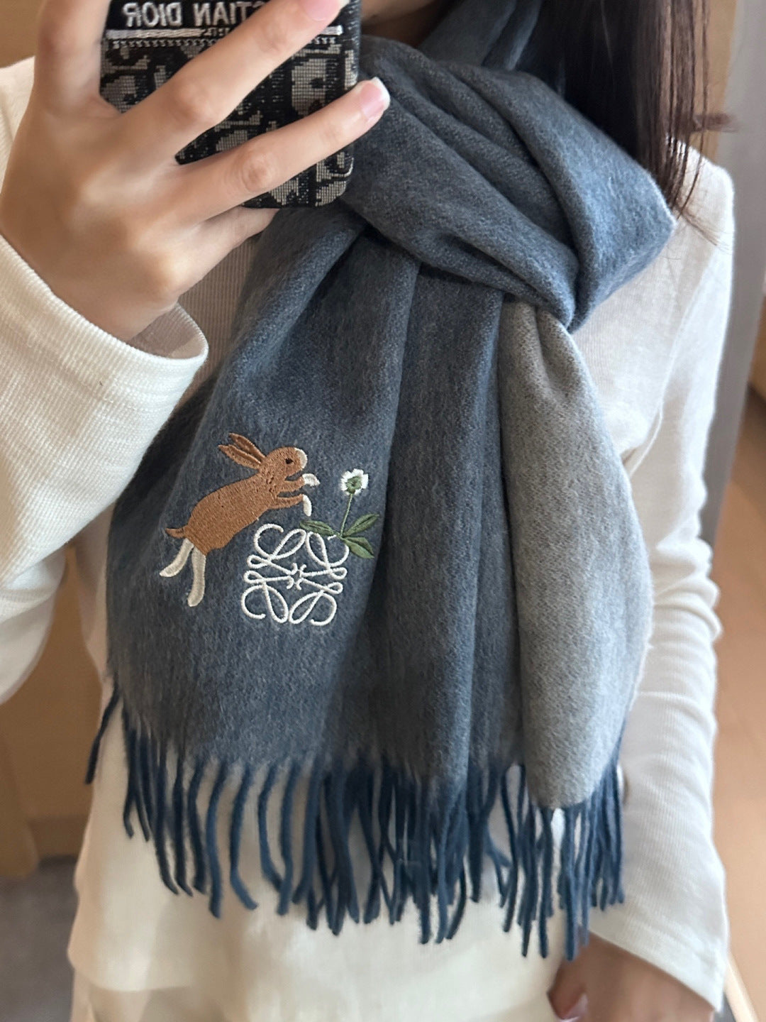 China Replica Loewe Scarf 46usd Only