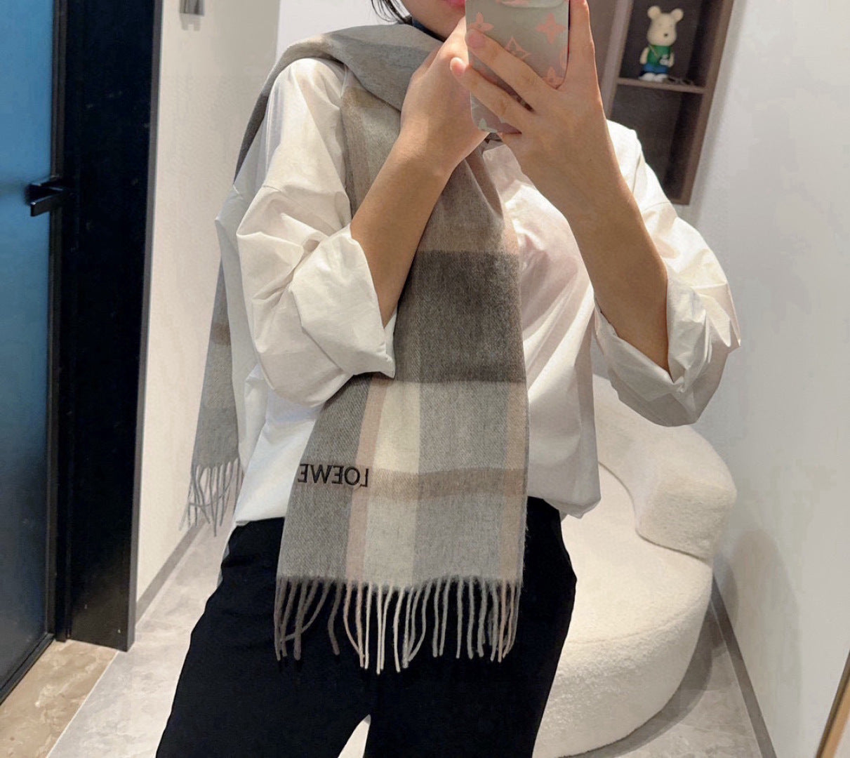 China Replica Gucci Scarf 44usd Only
