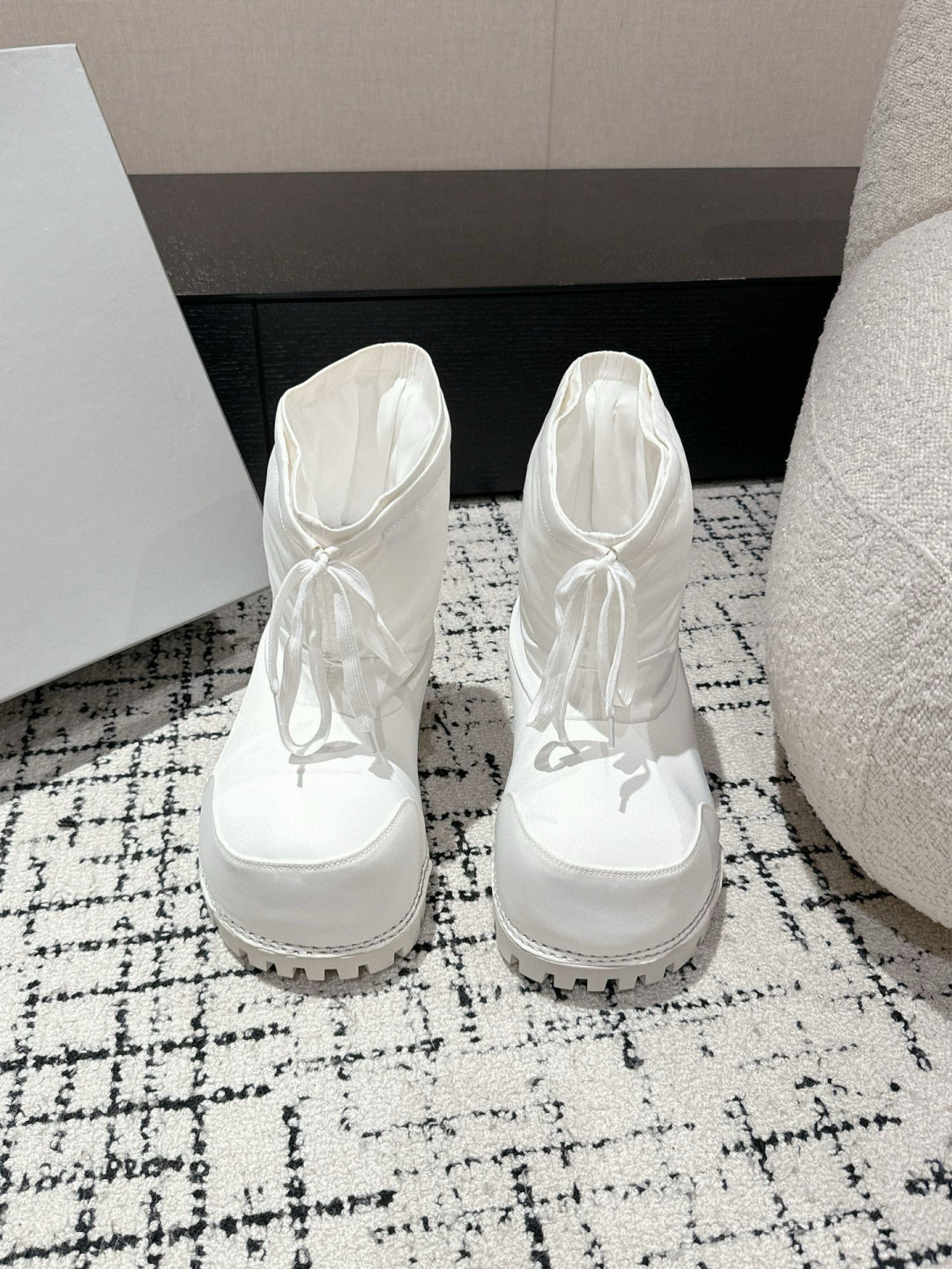 China Replica Balenciaga Women Shoes 144usd Only