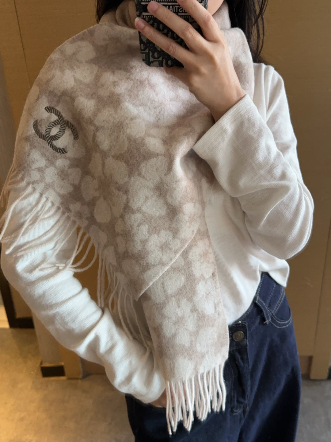 China Replica Gucci Scarf 56usd Only