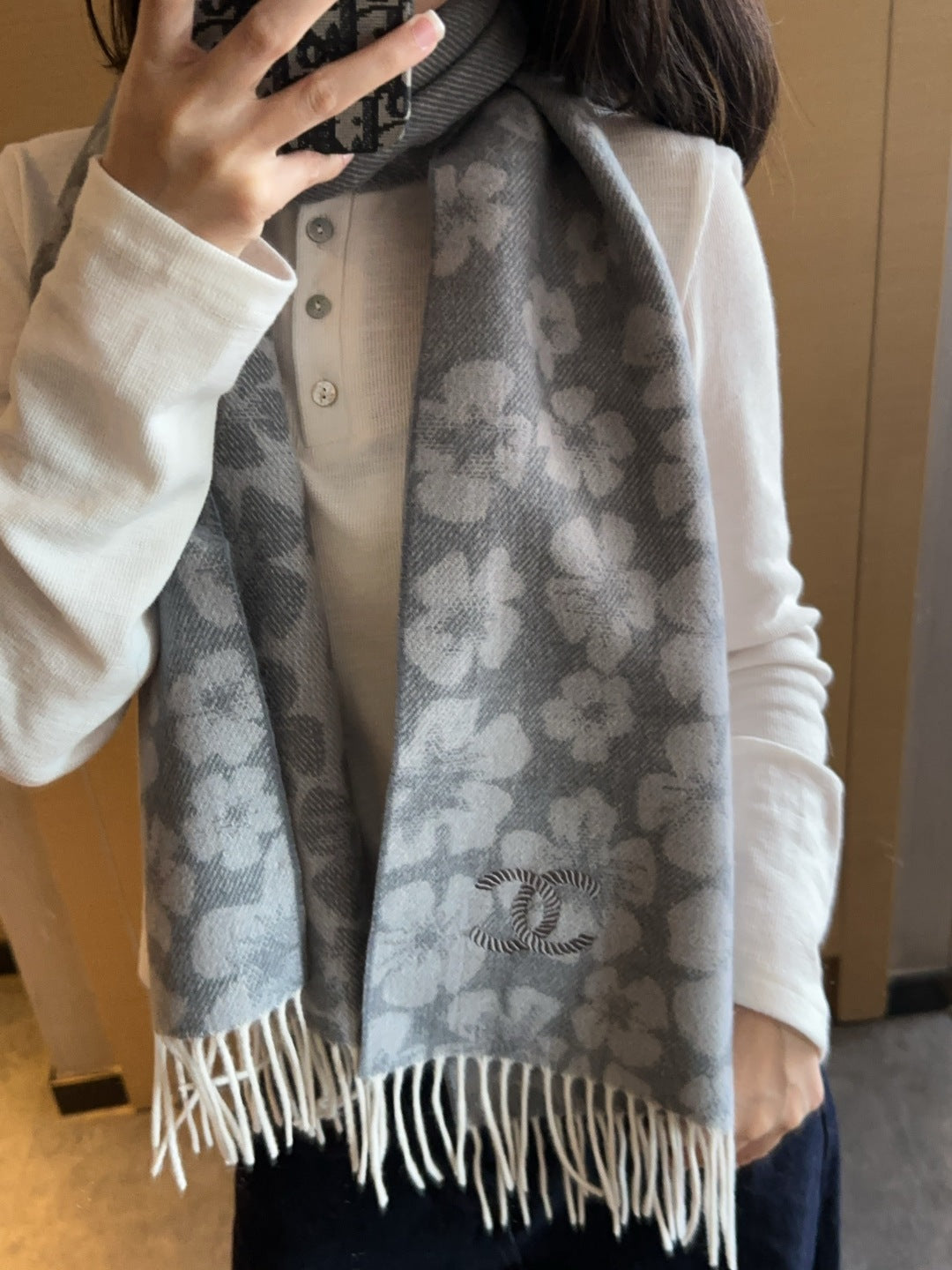China Replica Gucci Scarf 56usd Only