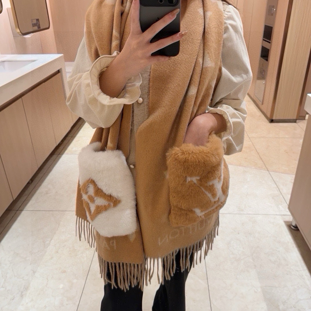 China Replica LV Scarf 60usd Only