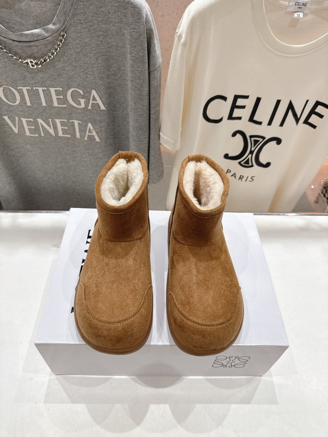 China Replica Loewe Women Shoes 84usd Only